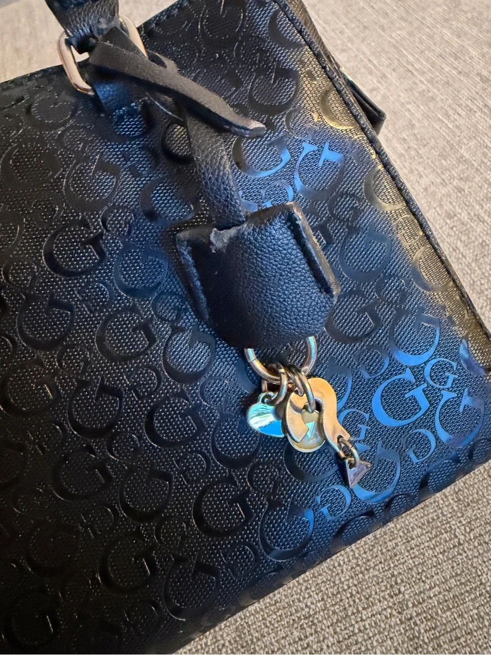 GUESS Black Embossed Logo Satchel Top Handle Zip Bag Detachable Strap